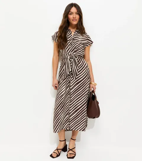 Women's Petite Brown Stripe Print Twist Front Short Sleeve Midi Dress