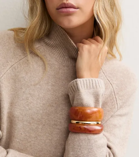 New Look Pack of 3 Brown Chunky Resin and Gold Tone Bangles