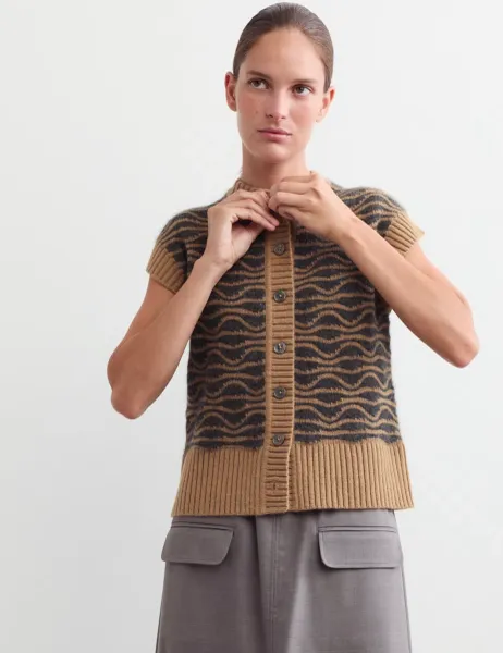 Jaeger Wool Rich Knitted Vest with Alpaca Camel Mix
