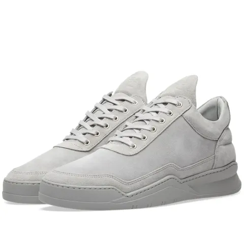 Low Top Sneaker