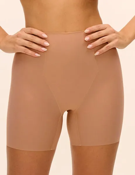Wacoal Flawless Firm Control Shaping Shorts Nude