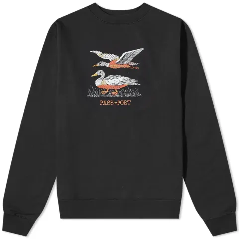 Pass-Port Duck Thread Crew Sweat