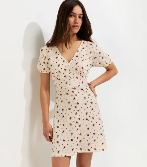 Women's Petite White V Neck Red Florals Mini Dress