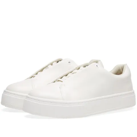 Doja Leather Sneaker