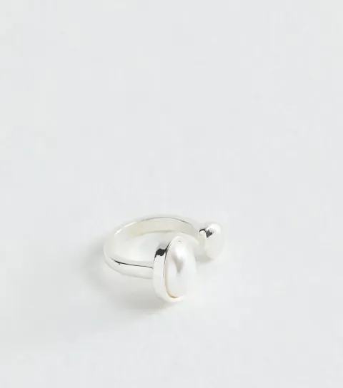 Silver Tone Faux Pearl Wrap Around Ring