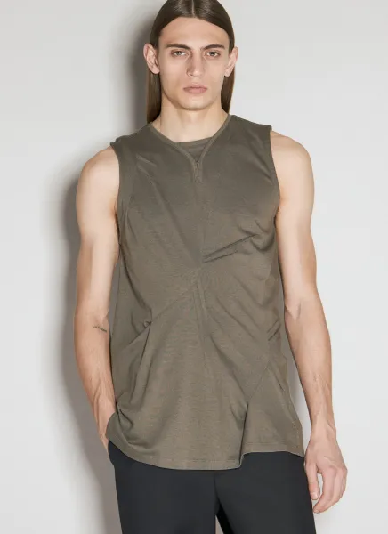 Deultum Darted Vest