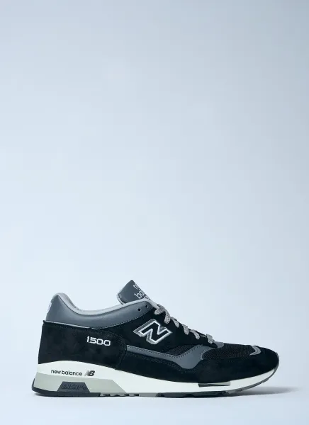 1500 Sneakers