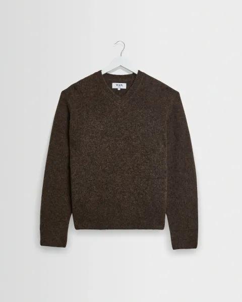 Wax London Kemp - Brown Brushed Fluffy V-Neck Jumper