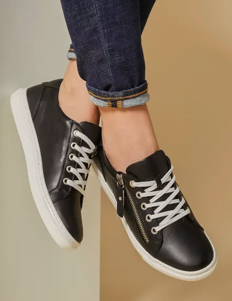 Jones Bootmaker Leather Zip Up Trainers Black