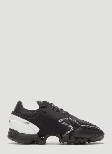 Ekika Sneakers