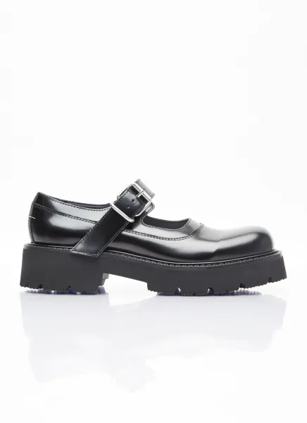 Mary Jane Court Shoe