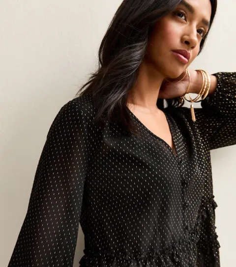 Women's Petite Black Embroidered Pattern V-Neck Blouse