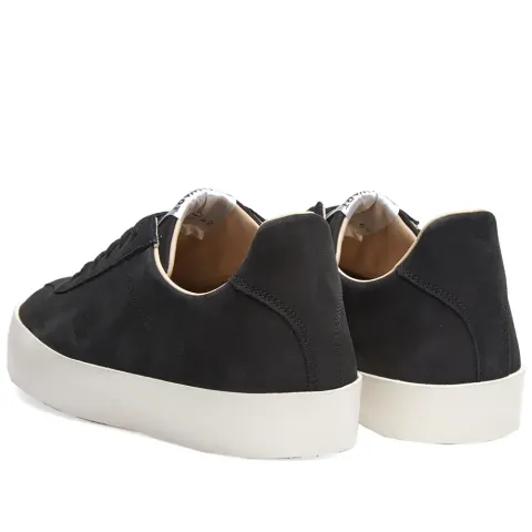 Court Nubuck Low