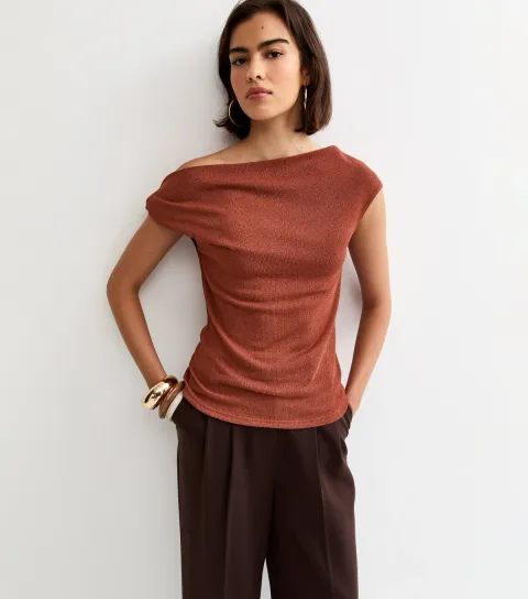 Women's Dark Red Twisted Off The Shoulder Top