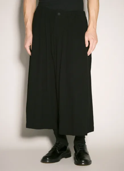 Tuck P Pleated Shorts