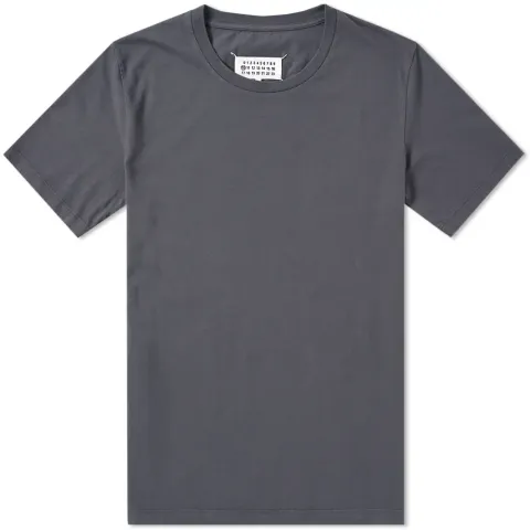 10 Classic Tee