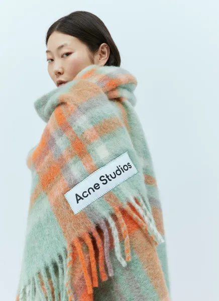 Large Check Scarf