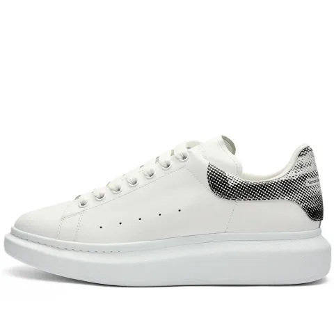 Court Sneaker