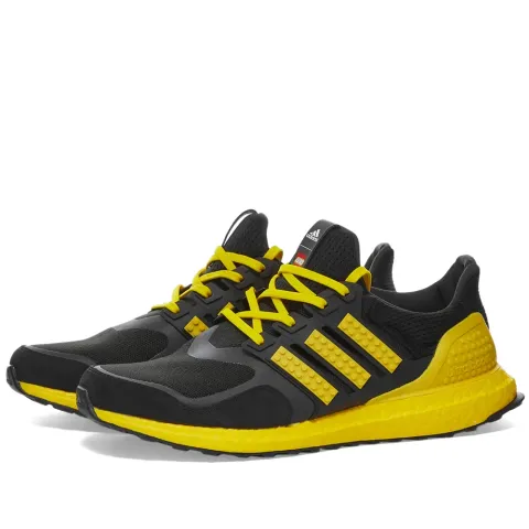 Ultraboost DNA x Lego Colors