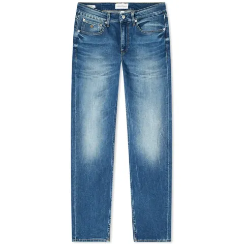 058 Slim Tapered Jeans