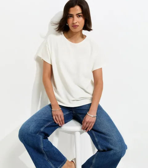 Women's Premium Off White Linen Rich Dip Back T-Shirt