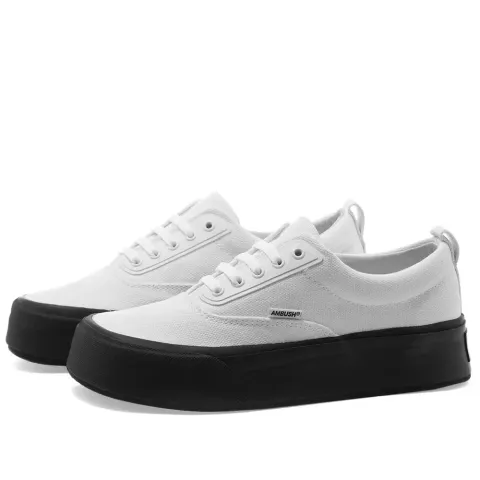New Low Vulcanized Sneaker