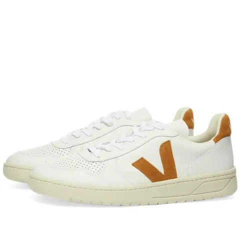 V-10 Leather Basketball Sneaker