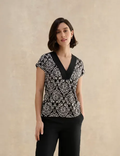 Hobbs Jersey Printed V-Neck Top Black Mix