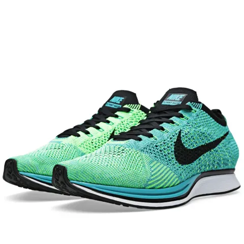 Flyknit Racer