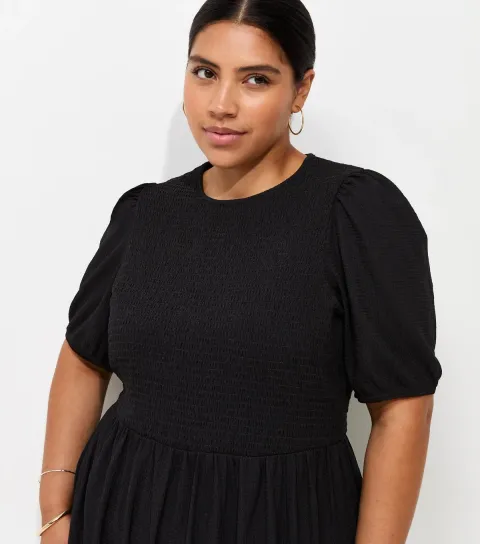 Women's Plus Size Black Shirred Bodice Short Sleeve Midi Dress Curves