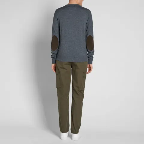 14 Classic Compass Crew Knit