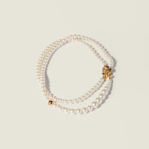 Metal and pearl necklace