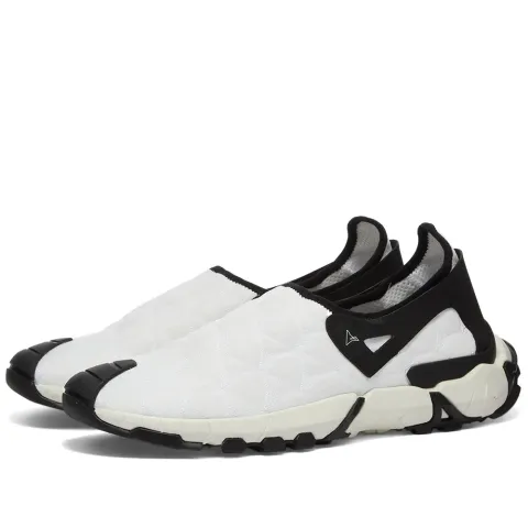 Lhamu Mock Slip On