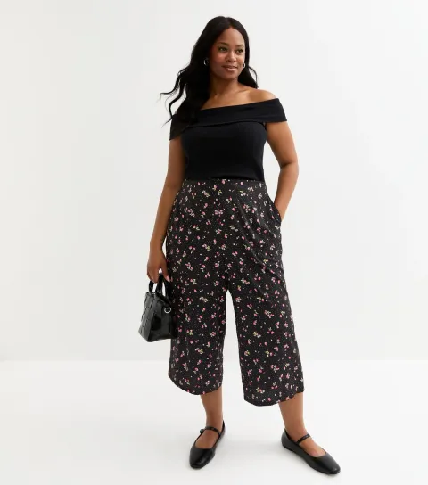 Women's Plus Size Berry Fruits Cropped Wide Leg Trousers Curves