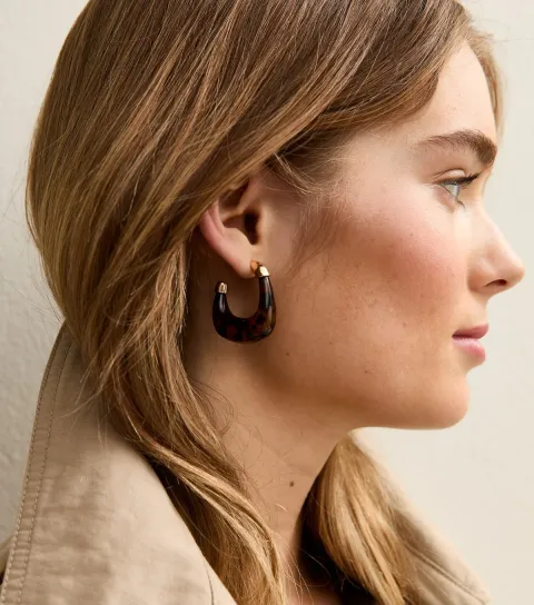 Brown Tortoiseshell Curved Edge Earrings