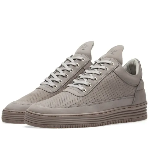 Low Top Sneaker