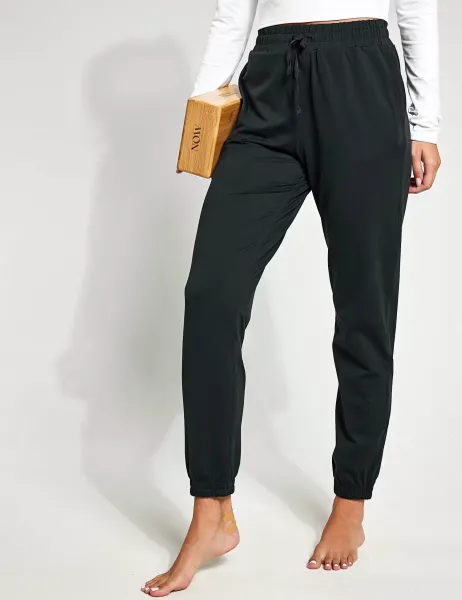 Girlfriend Collective Reset Slim Fit Joggers