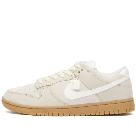 W Dunk Low SE