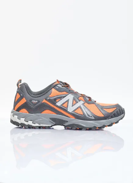 610 Sneakers