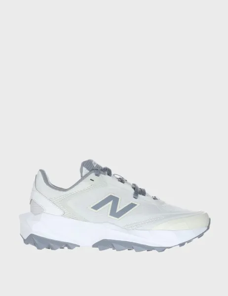 New Balance Tektrel Utility Side Detail Sports Trainers White Mix