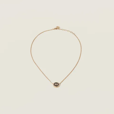 Metal necklace