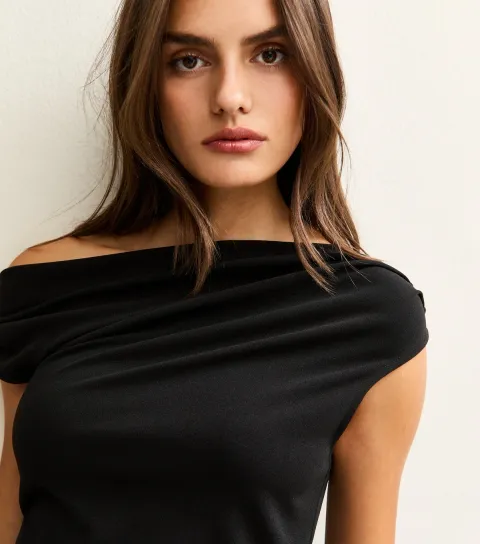 Women's Black Gathered Off The Shoulder Top