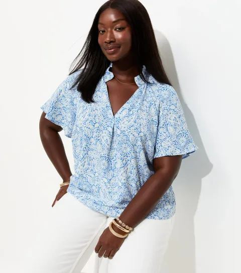 Women's Plus Size Blue Paisley Print Flutter Sleeve Blouse Curves