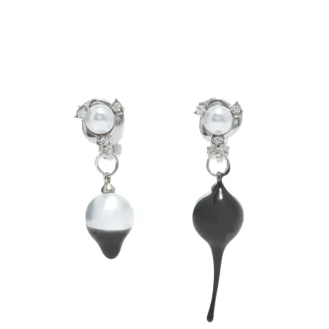 Dipped Pearl Clip Earrings