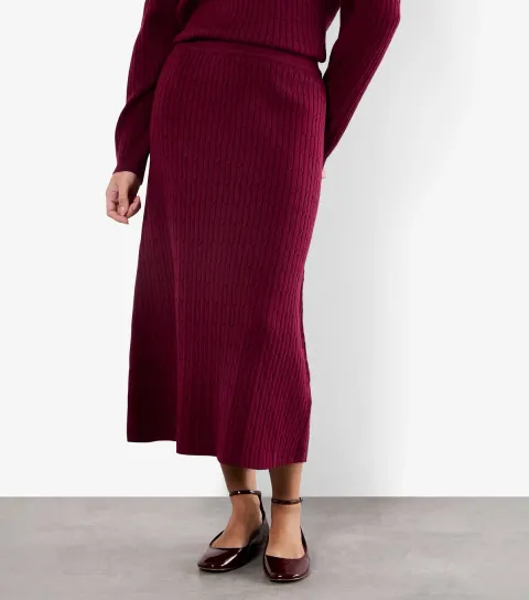 Women's Burgundy Fine Cable Knit Midi Skirt