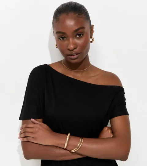 Women's Black Off The Shoulder T-Shirt