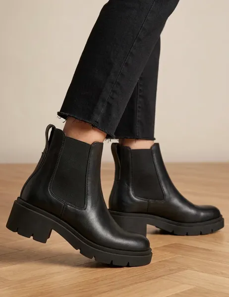 Leather Chelsea Block Heel Ankle Boots Black