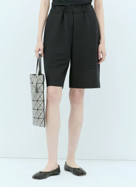 Pleated Bermuda Shorts