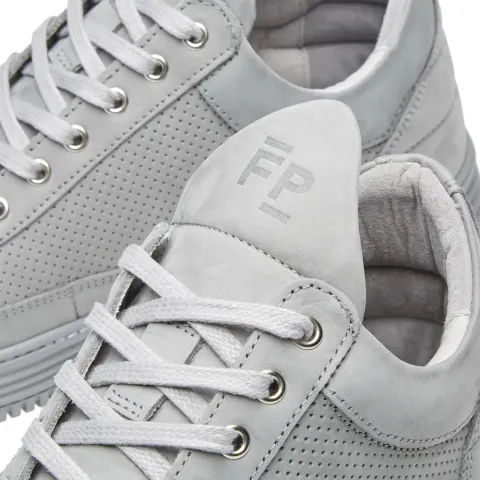 Low Top Sneaker