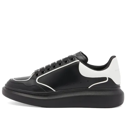 Court Sneaker
